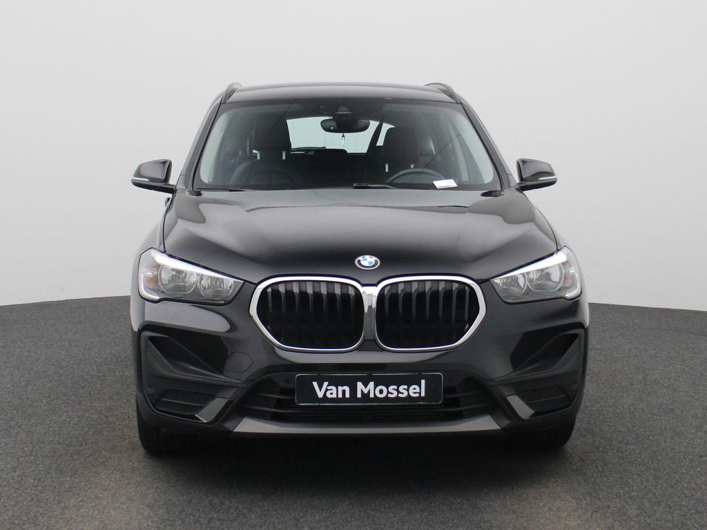 BMW X1 sDrive18iA (100 kW), Auto's, Stof, Gebruikt, Zwart, 136 pk