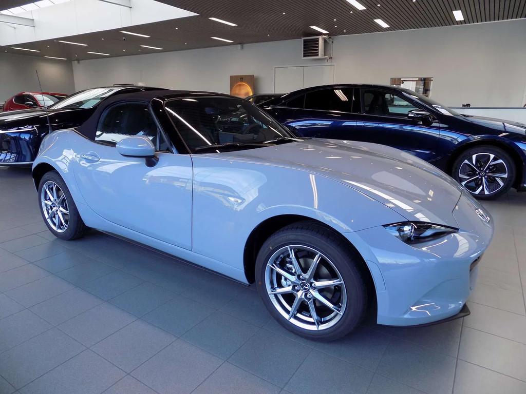 Mazda MX-5 1.5i Skyactiv-G Exclusive-Line, Auto's, Mazda, Zwart, 4 cilinders, Cabriolet, Bedrijf