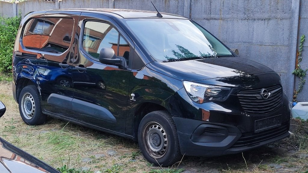 2022 Opel Combo 1.5 diesel 154000 km (met schade), Auto's, Voorwielaandrijving, Stof, Zwart, ABS