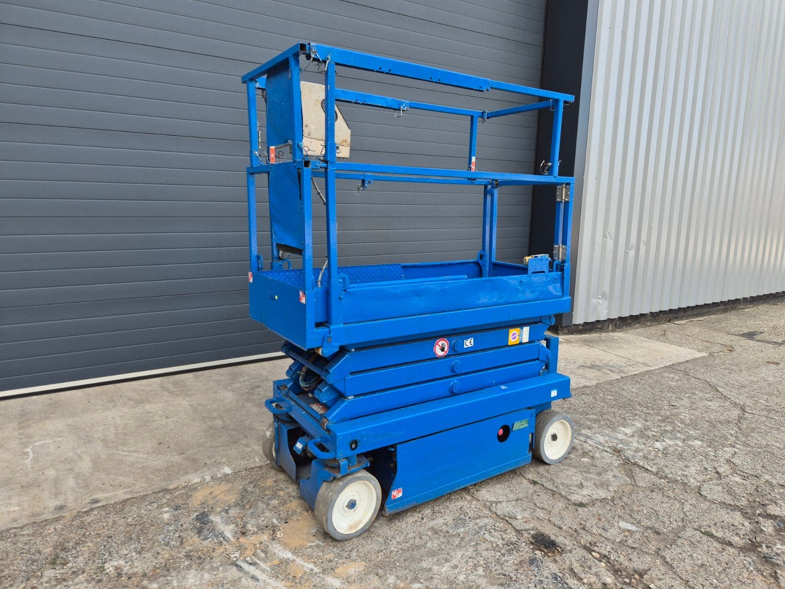 Skyjack SJ3219 Schaarlift / Elektrische Hoogwerker
Bouwjaar, Ophalen