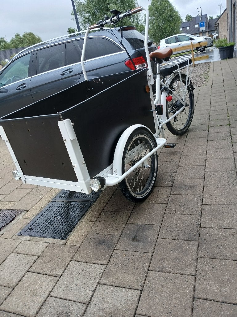 Elektrische  bakfiets, Fietsen en Brommers, Ophalen, Zo goed als nieuw, Elektrisch