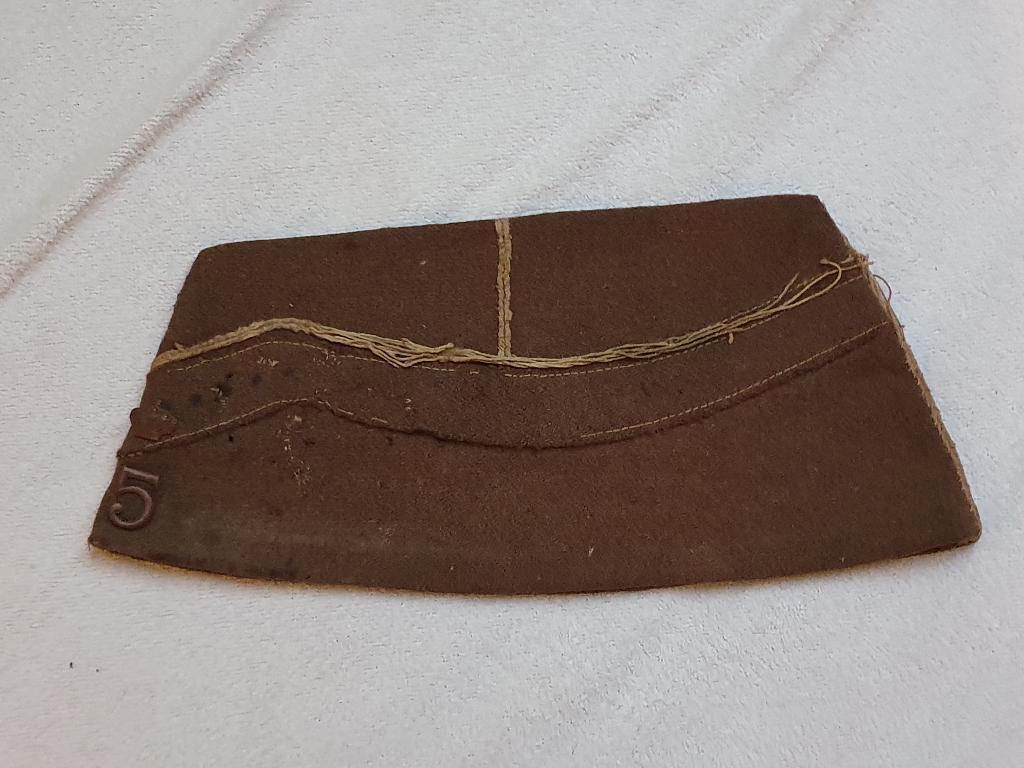 Antiek scheepje ABL, Verzamelen, Ophalen of Verzenden, Landmacht, Helm of Baret