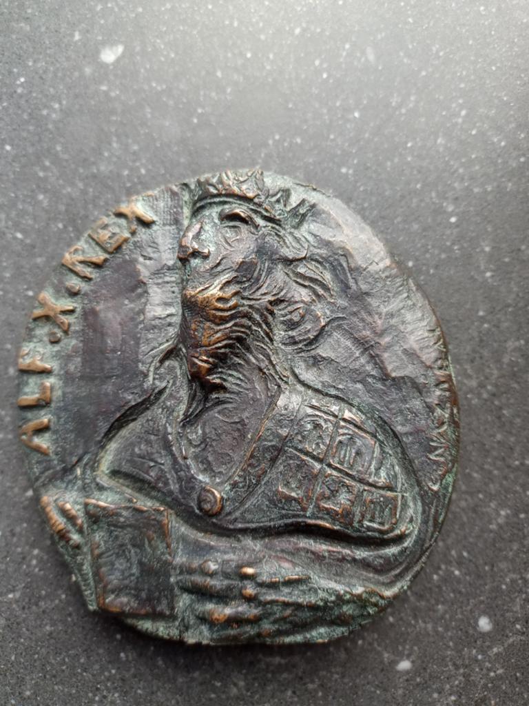 Bronzen penning, Ophalen, Brons