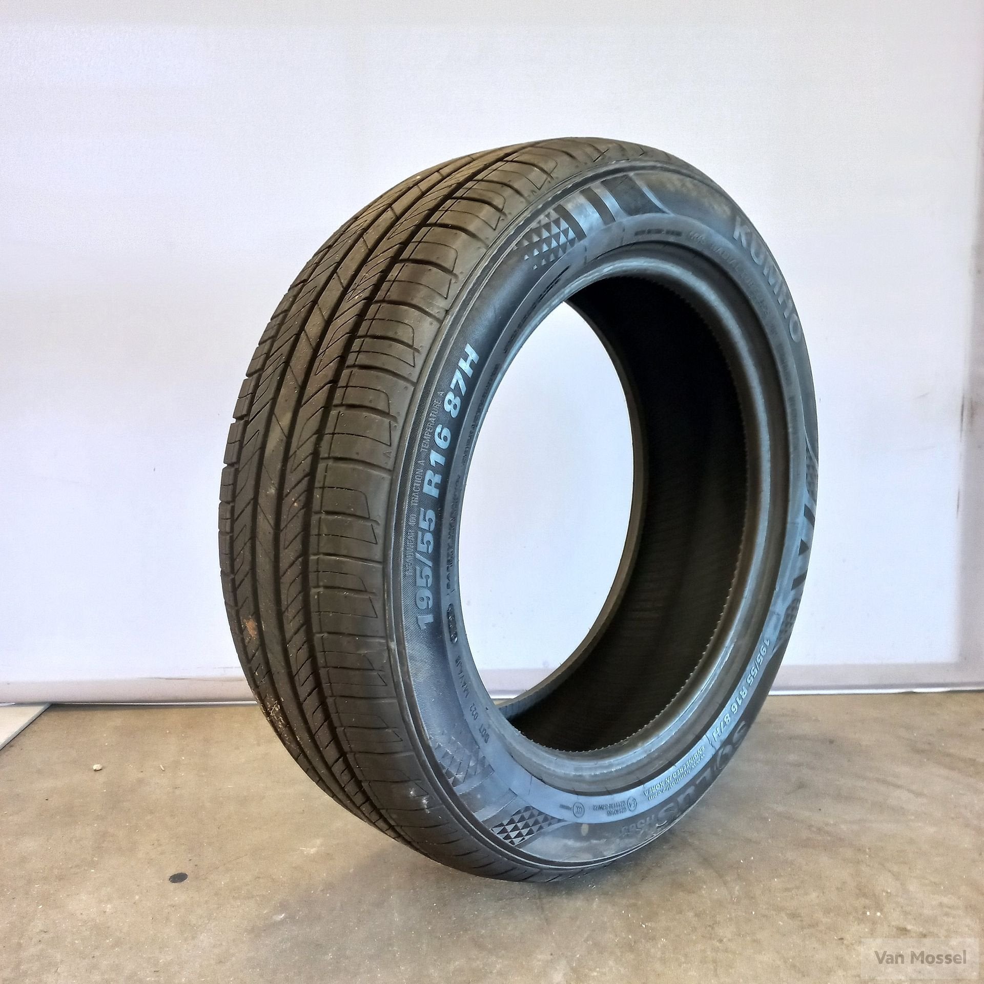 Kumho Solus HS63 195/55/R16 87H, 16 pouces, Véhicule de tourisme, Pneus été, -