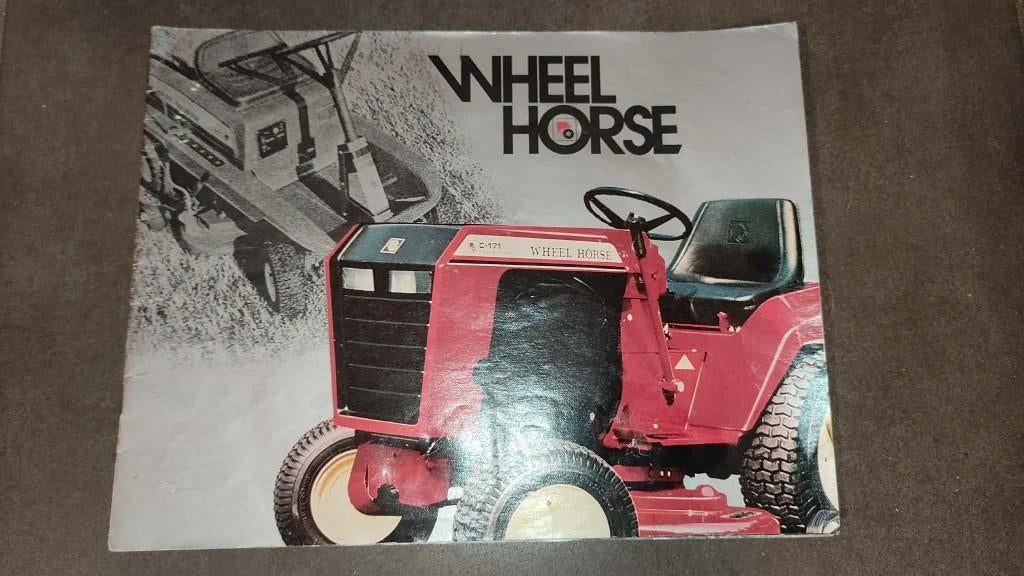 Oude folder grasmaaier tractor Wheel Horse oldtimer, Ophalen, Zo goed als nieuw, Folder