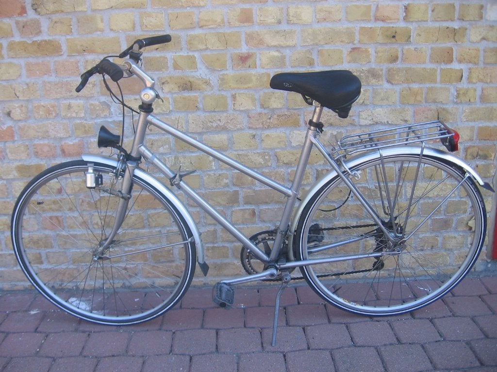 28 inch sportieve retro damesfiets met 12 versnellingen, Fietsen en Brommers, Gebruikt, Velgrem, 47 tot 50 cm, Versnellingen