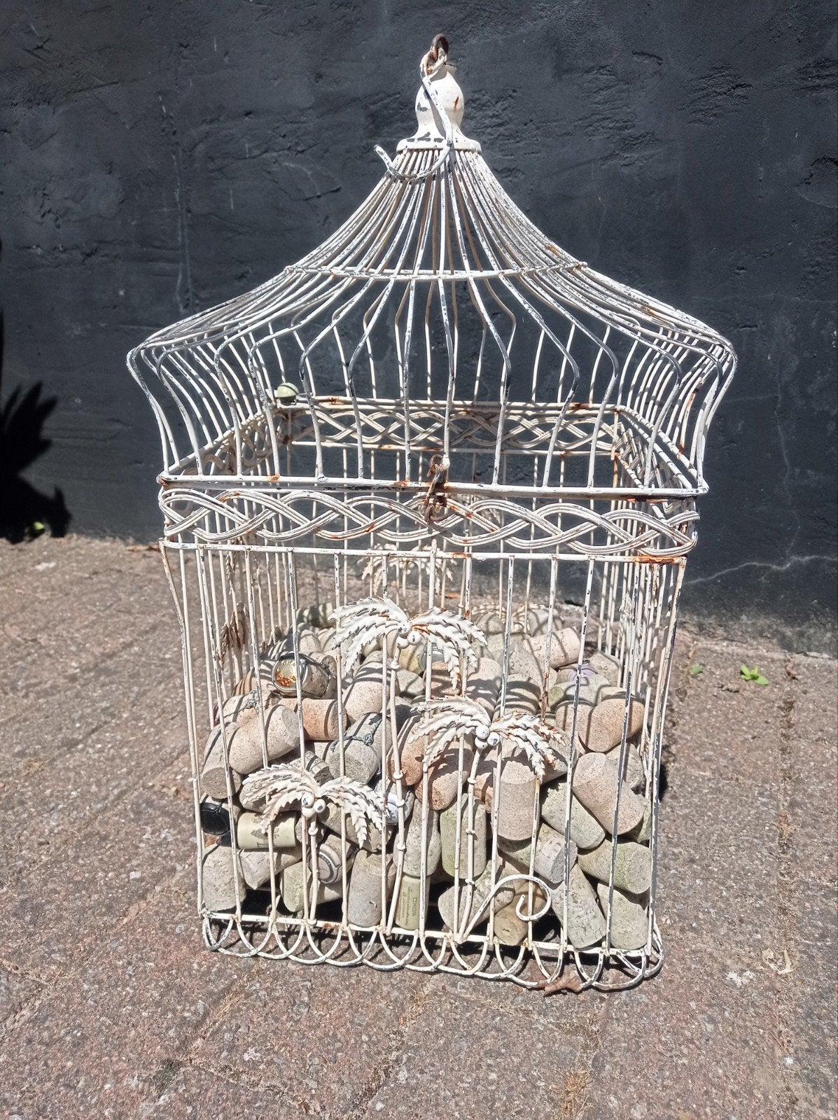 Oude vogelkooi, Enlèvement, Cage à oiseaux