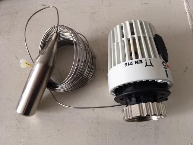 220. Heimeier Thermostaat met externe voeler, Enlèvement ou Envoi, Neuf, Blanc
