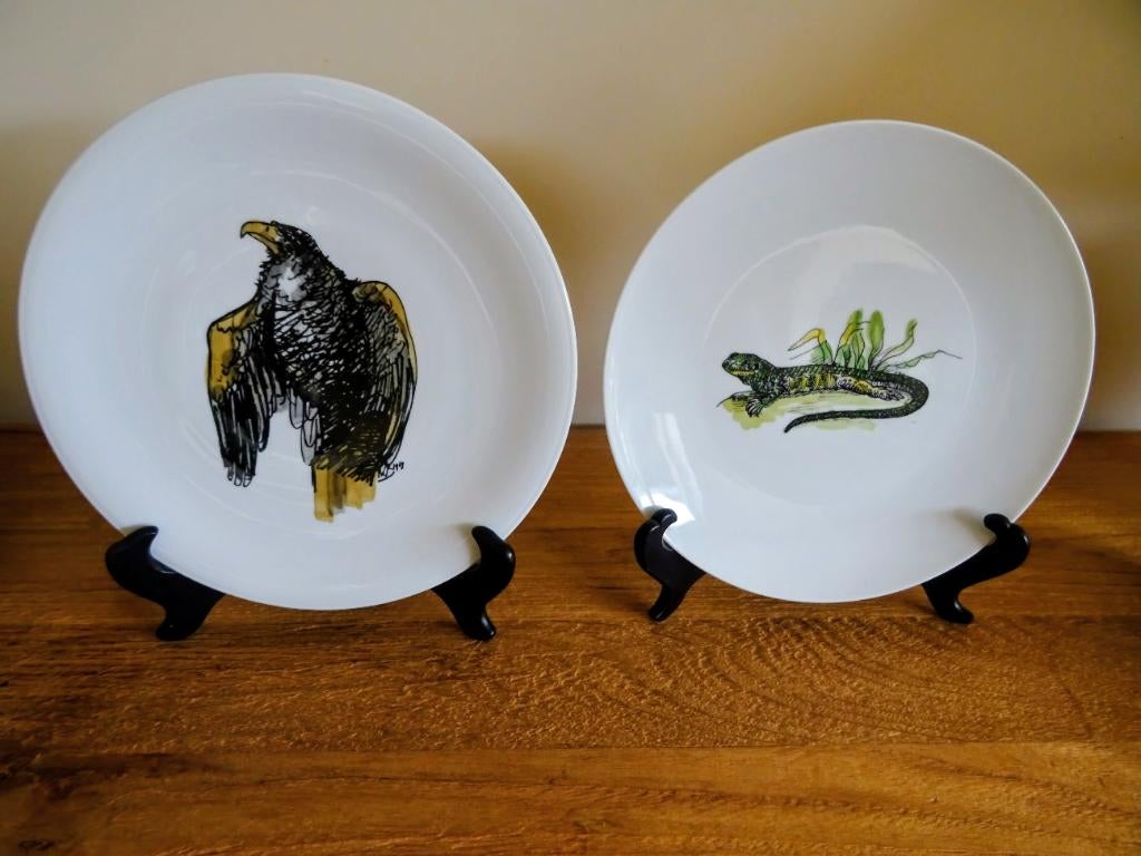 2 gesigneerde genummerde sierborden Arend en Varanus Varius, Ophalen of Verzenden, Zo goed als nieuw, Dier