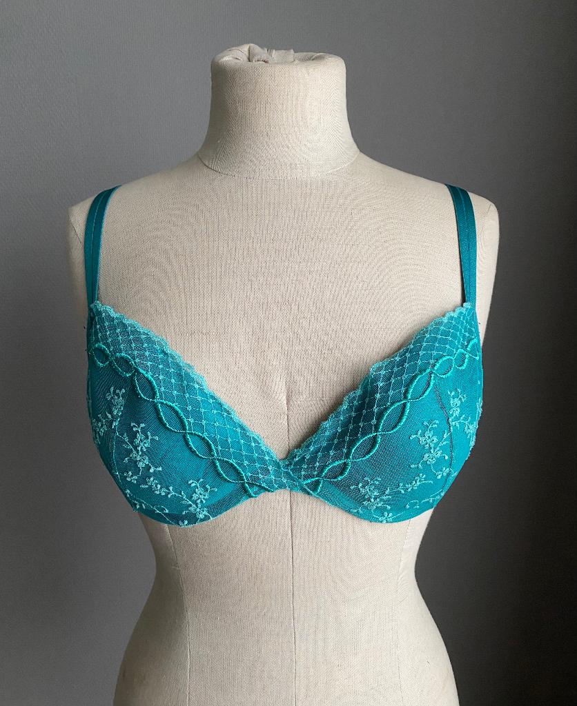 Groene voorgevormde BH Passionata C80 (FR C95), Passionata, Verzenden, Groen, BH