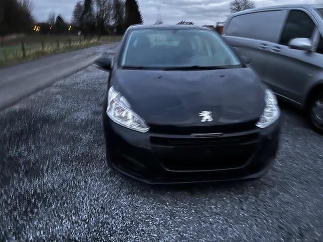 PEUGEOT  208 BENZINE, Auto's, Voorwielaandrijving, 4 deurs, Stof, Euro 6