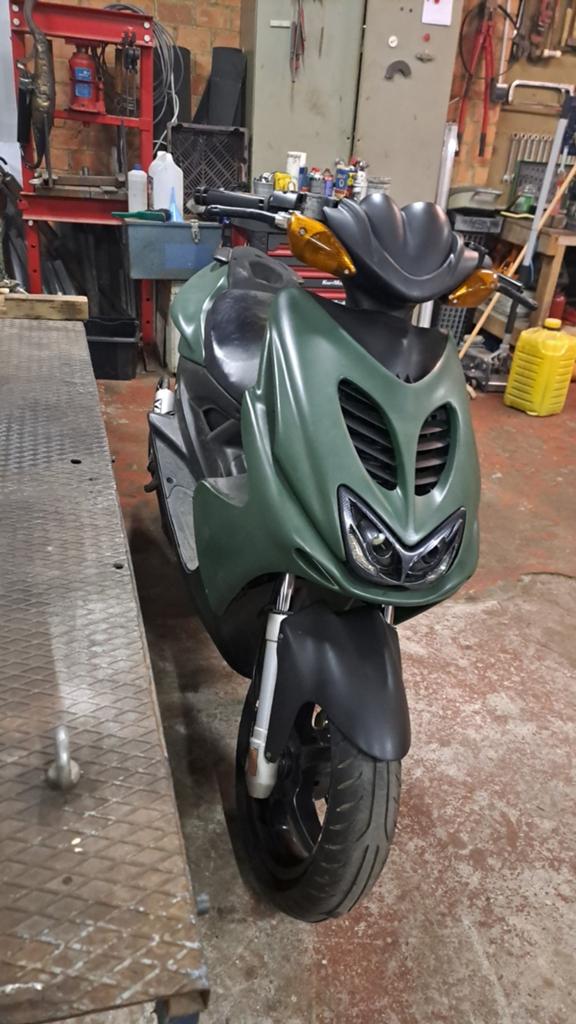 Yamaha aerox 2008. Kijk beschrijving, Fietsen en Brommers, Ophalen, Aerox