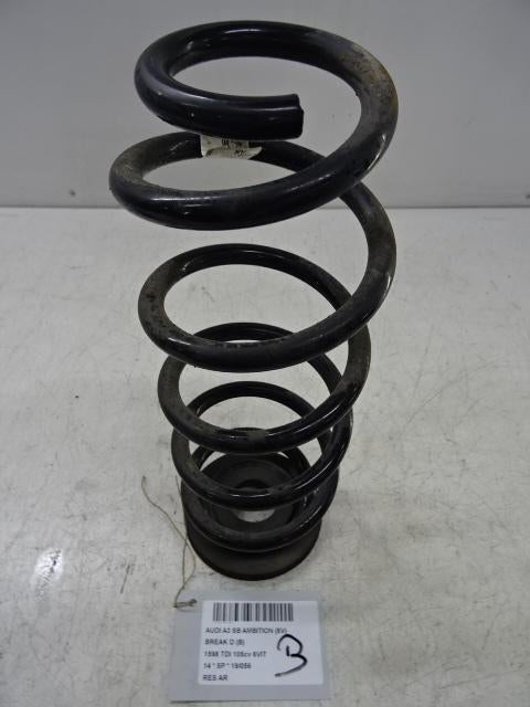 RESSORT DE SUSPENSION ARRIERE Audi A3 (8V1 / 8VK), Utilisé, Audi