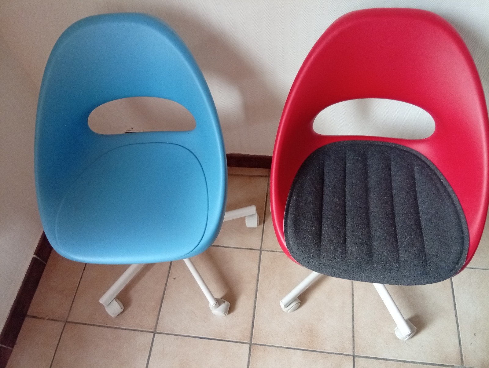 Bureaustoel kinderstoel ikea, Ophalen, 🫜, Blauw, Tuinenarduin@gmail.com
