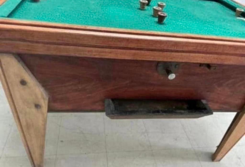 Billard de bistrot publicitaire ancien, Ophalen, Gebruikt
