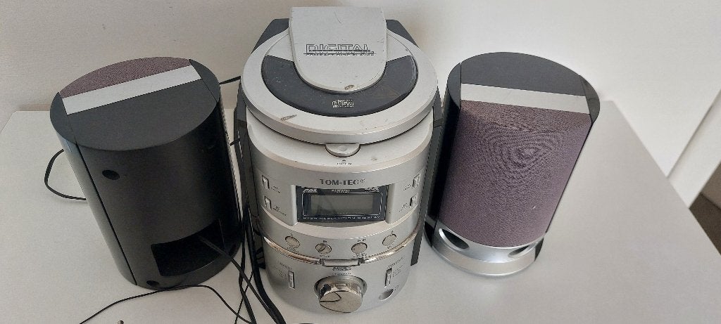 Radio CD speler gratis op te halen, Audio, Tv en Foto, Overige Audio, Tv en Foto, Ophalen, Gebruikt