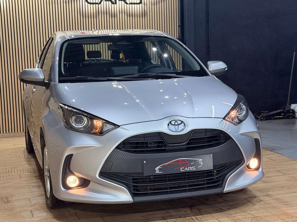 Toyota Yaris Hybrid 1.5i VVT-i E-CVT * GARANTIE 12 MOIS *, Autos, Toyota, Argent ou Gris, Achat, Entreprise, 5 portes