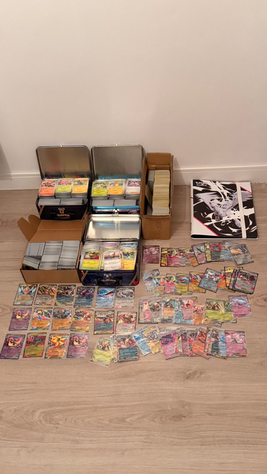 Groot Pokémon Lot (5.645x) incl. 96 EX, Tins & Map, Hobby en Vrije tijd, Ophalen, Zo goed als nieuw