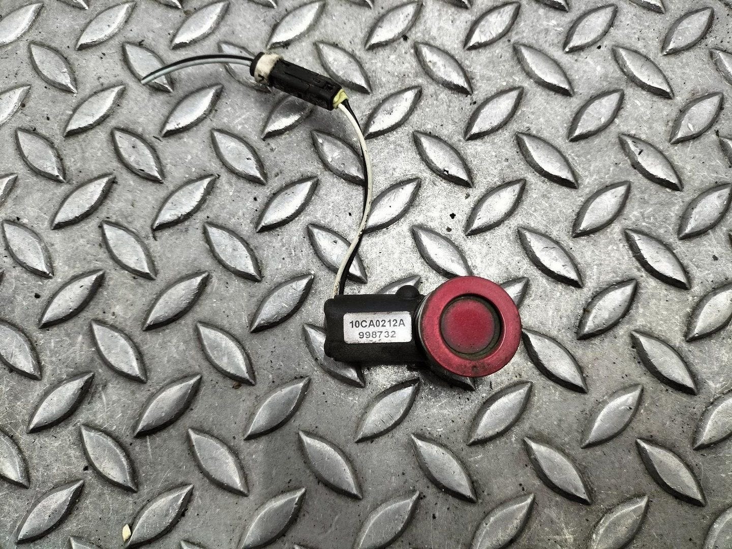 TOYOTA AURIS E18 ZWE186L SENSOR PARKEREN (PDC) 2013, Ophalen of Verzenden, Gebruikt, Stiba lid