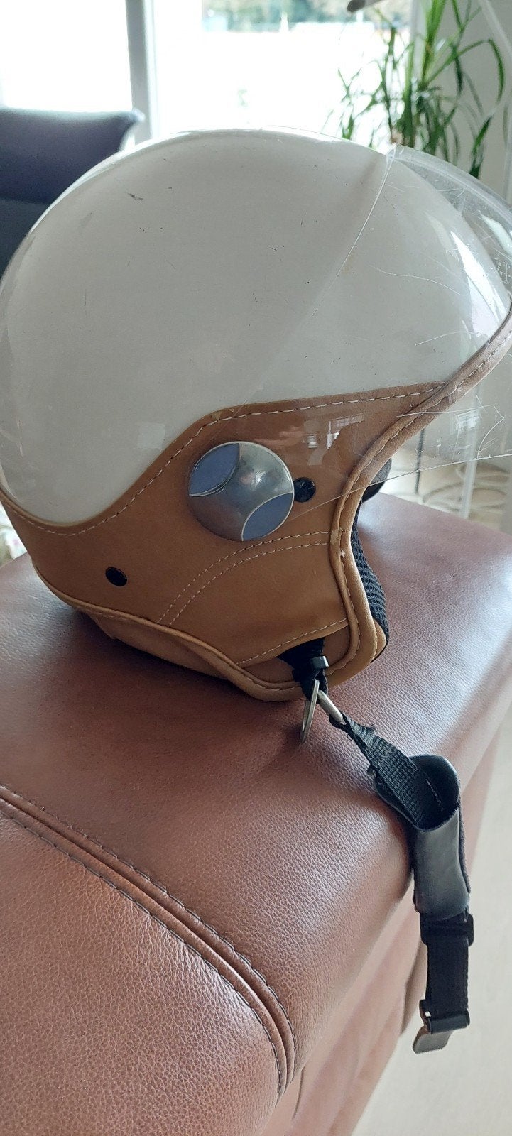 Helm, Ophalen, Medium