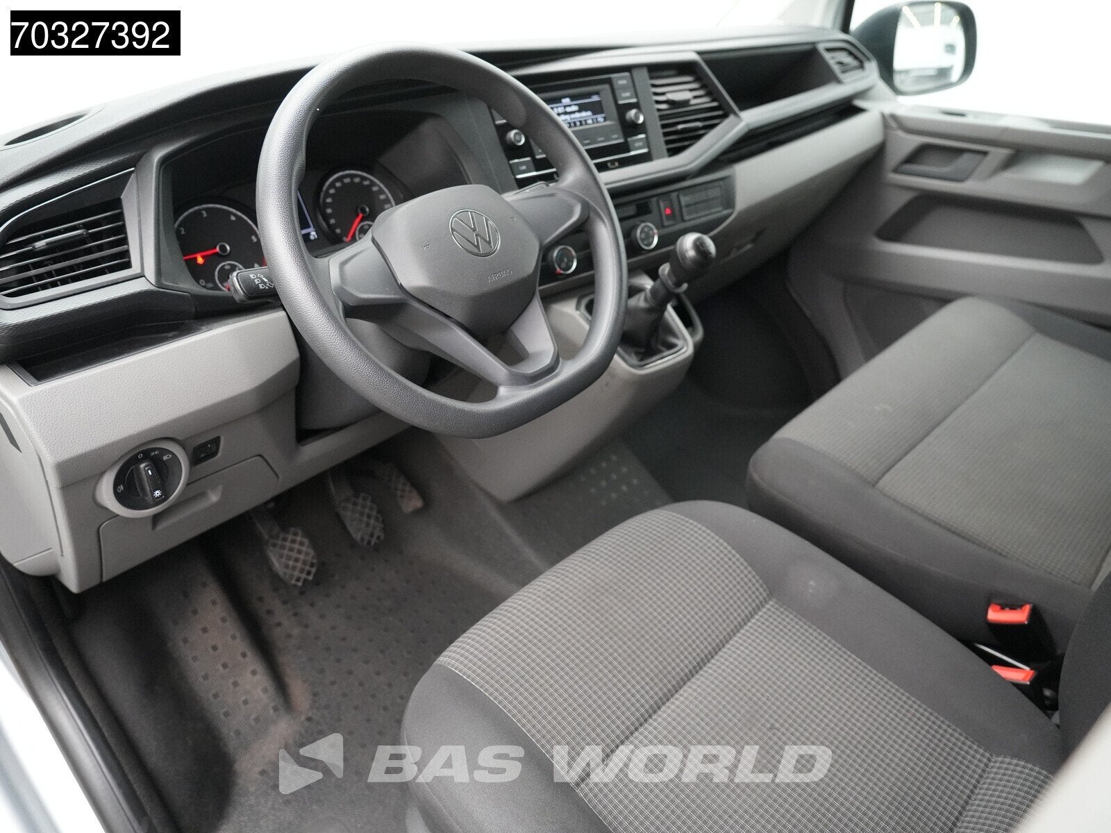 Volkswagen Transporter 110pk L2H1 Airco Trekhaak Parkeersens, Auto's, 2013 kg, Stof, Gebruikt, 4 cilinders