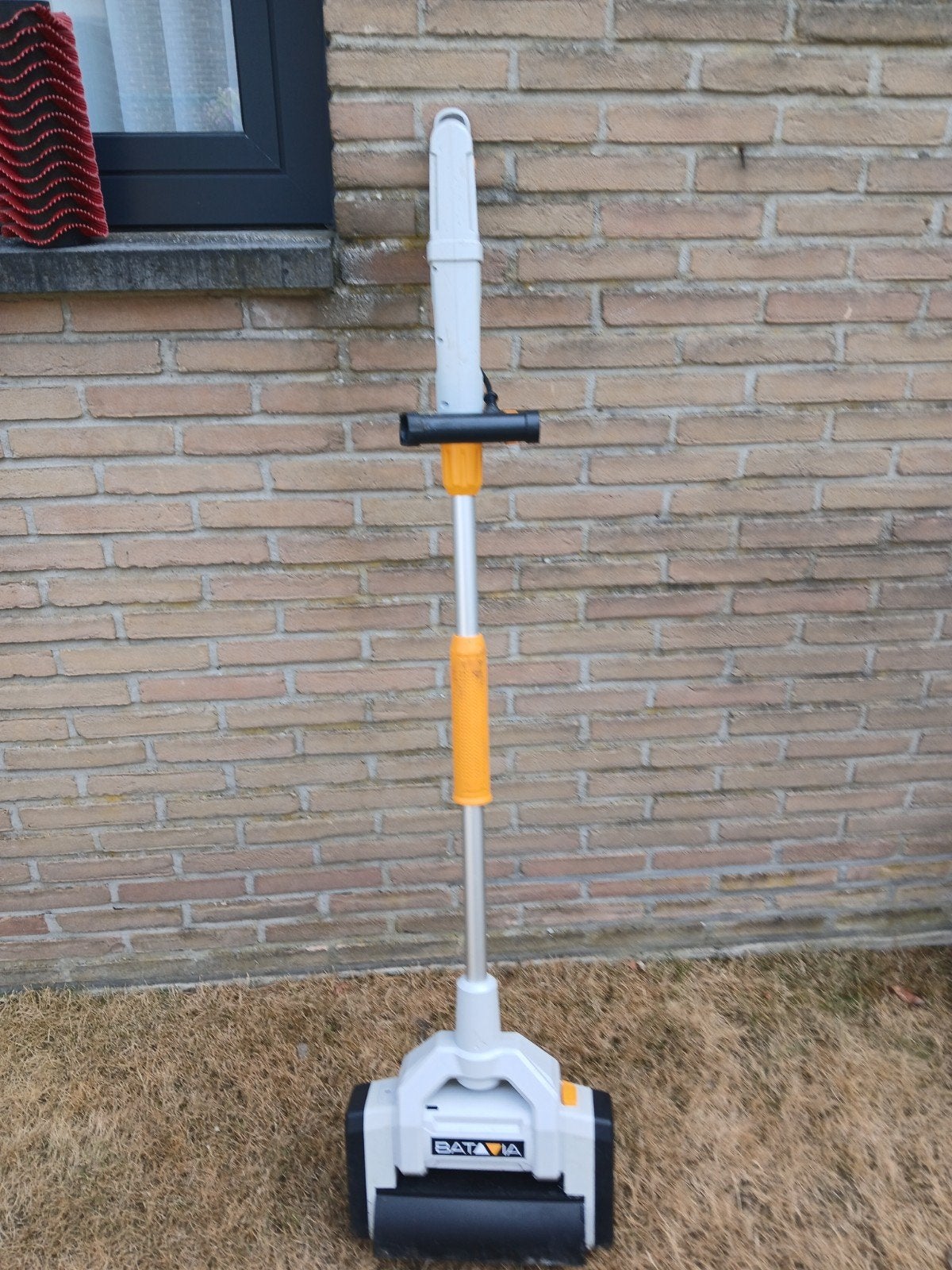 terrasborstel met nog een nieuwe nylon borstel erbij., Ophalen, Zo goed als nieuw, Bezem, BATAVIA