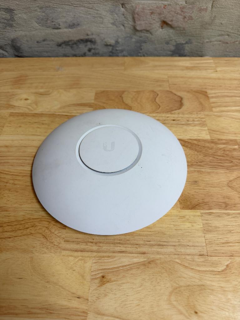 Ubiquiti UniFi UAP-AC-PRO (Model: 6545A-UAPACPRO) – gebruikt, Verzenden, Gebruikt, Ubiquiti