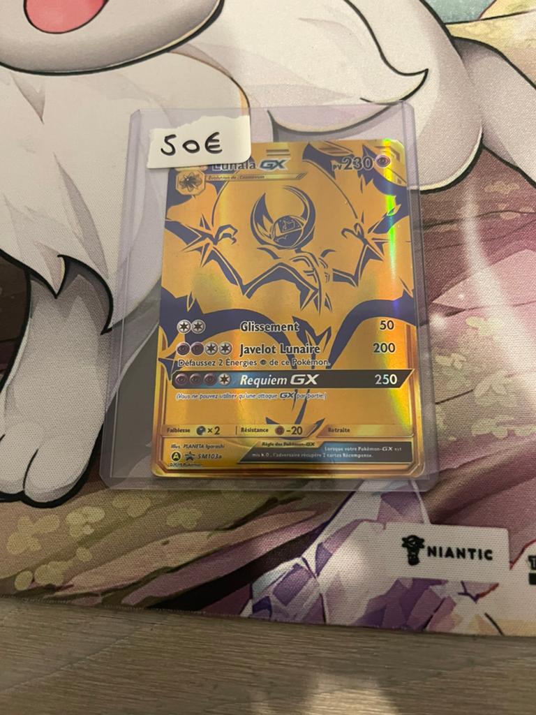 Mooie Pokémon lunala gx, Hobby en Vrije tijd, Ophalen, Zo goed als nieuw