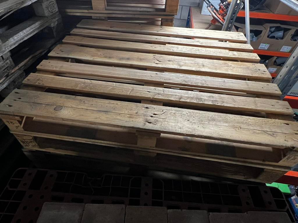 Houten pallet, Ophalen, Zo goed als nieuw
