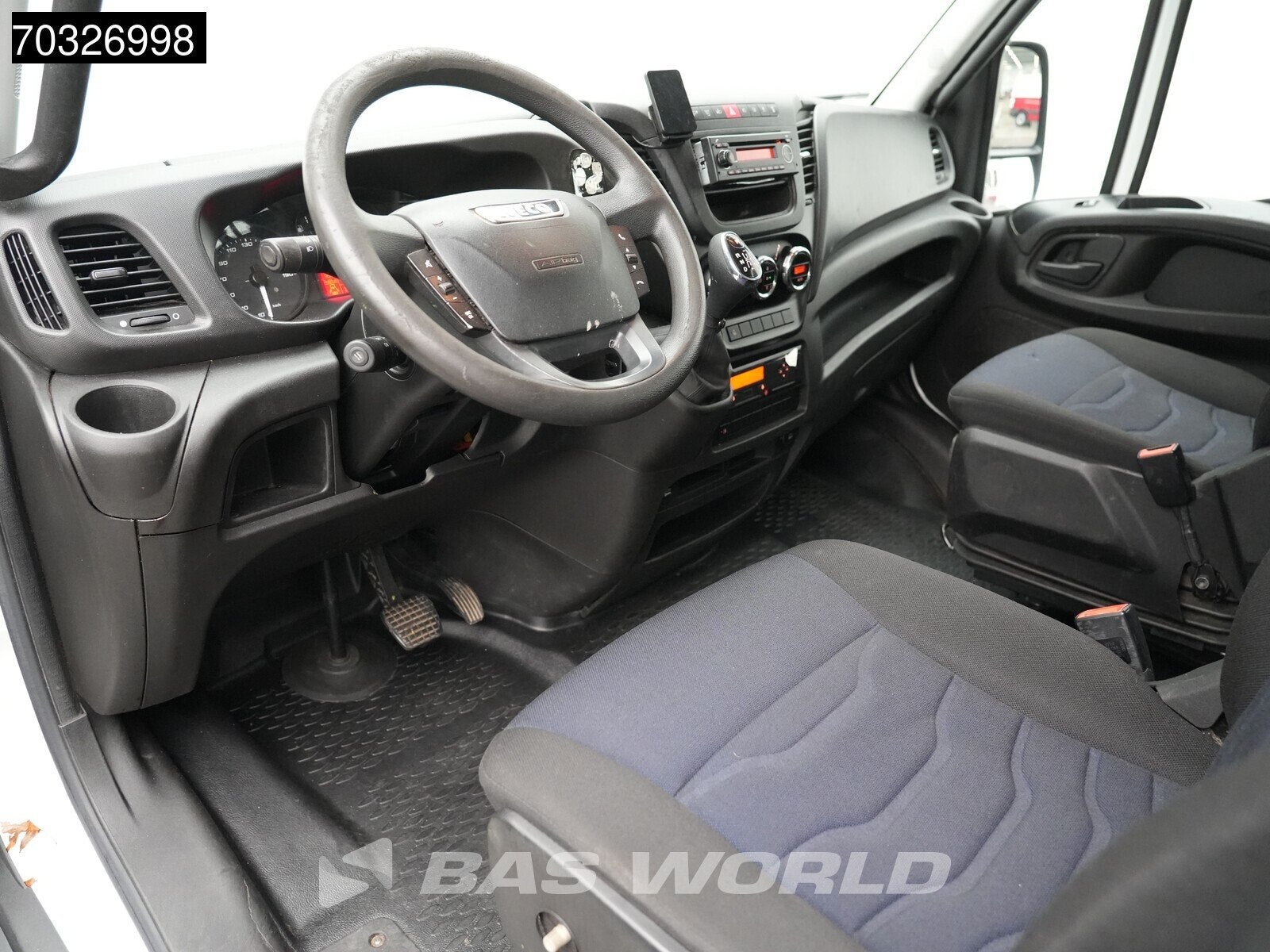 Iveco Daily 50C18 3.0L Automaat Dubbel Cabine Open Laadbak 3, Auto's, Automaat, Stof, Gebruikt, Euro 6