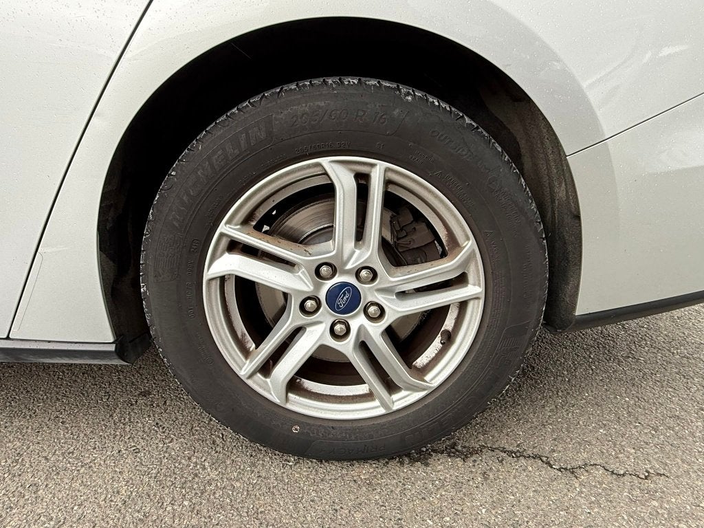 Ford Focus (Stock ID 88458) — 9