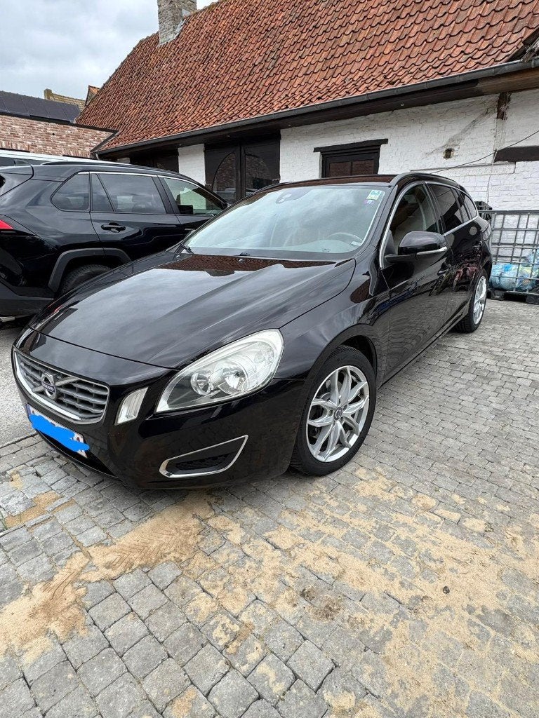 Volvo V60 2.0 Diesel Trekhaak, Auto's, Volvo, Euro 5, 1984 cc, Zwart, 5 deurs
