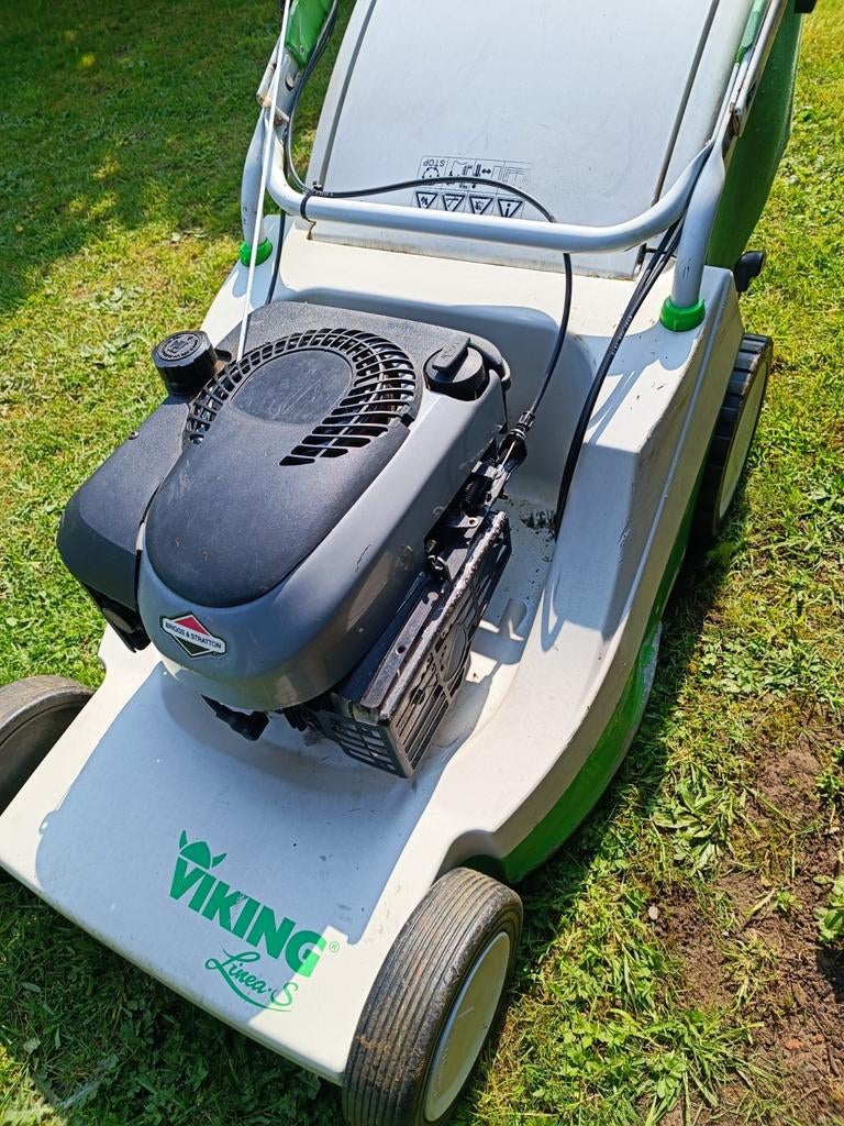 Gezocht: kapotte of oude benzine grasmaaier, Ophalen