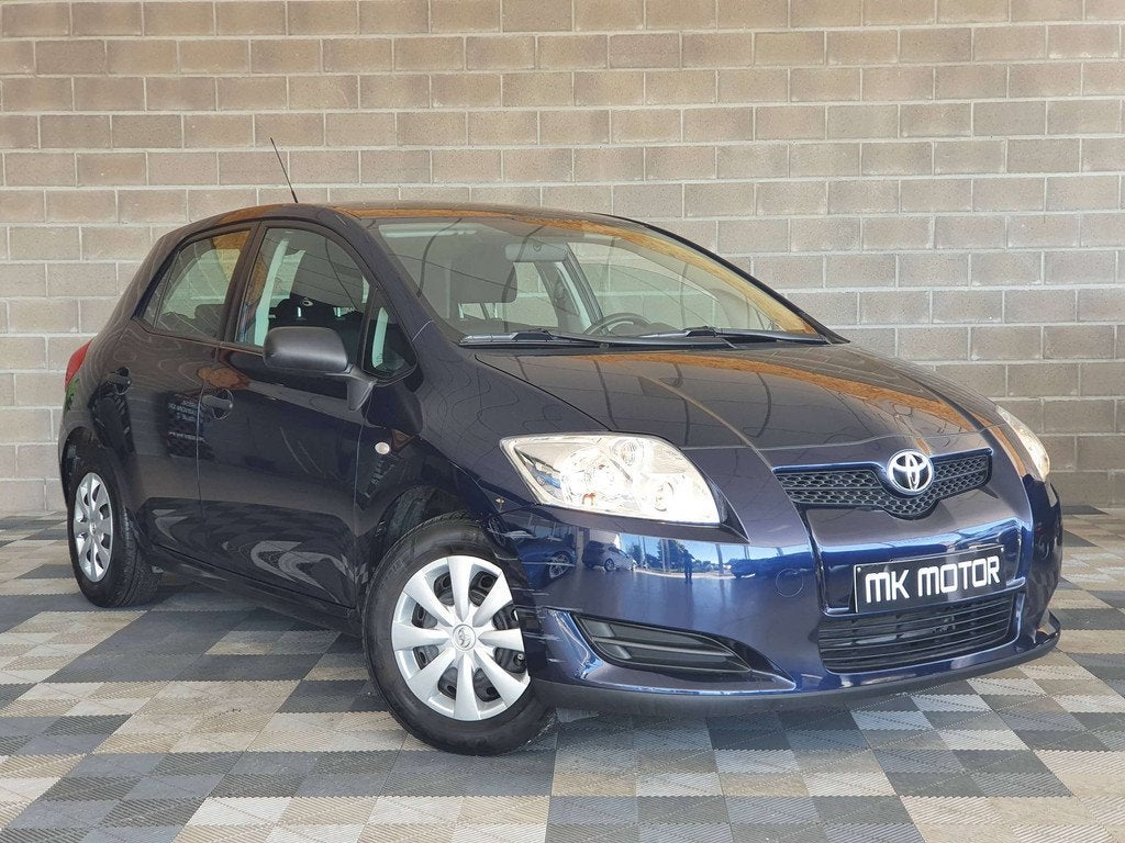 Toyota Auris 1.4 ESSENCE 97CV / ! 13.000 KM ! / FULL CAR, Autos, Achat, Entreprise, Boîte manuelle, Noir