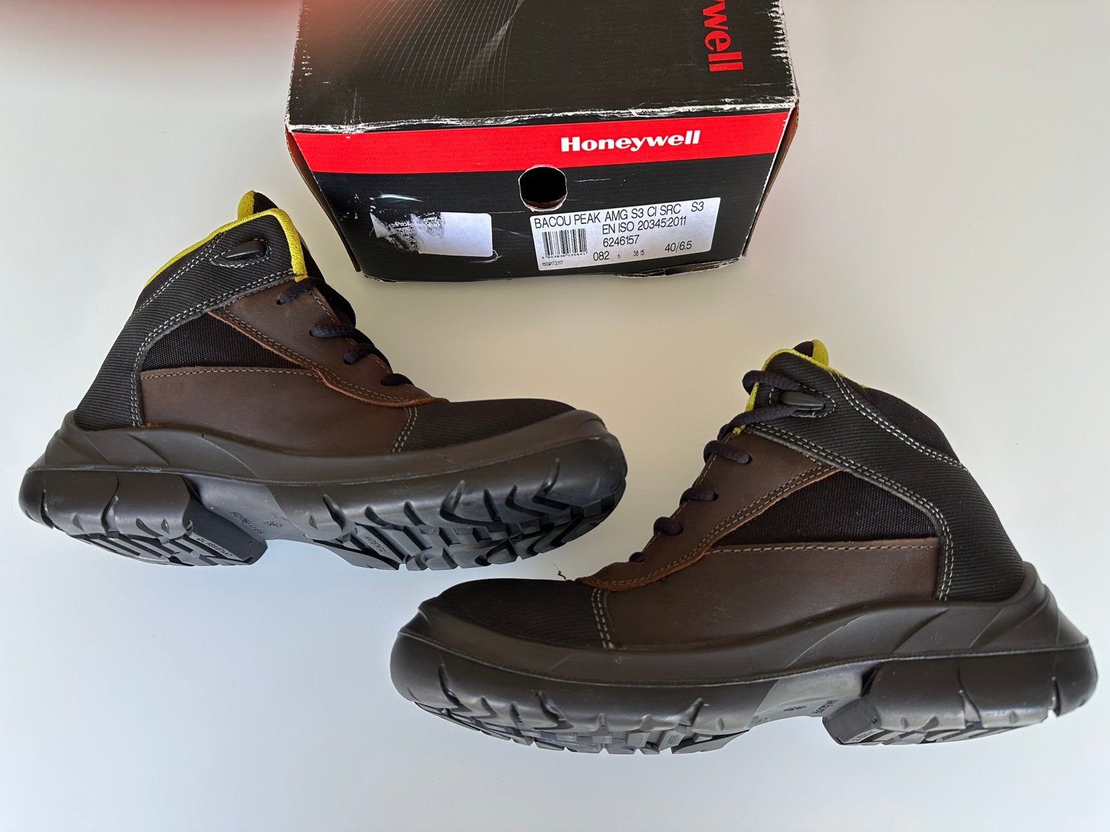 Chaussures de sécurité Bacou Peak AMG taille 40, Bricolage & Construction, Vêtements de sécurité, Comme neuf, Enlèvement ou Envoi