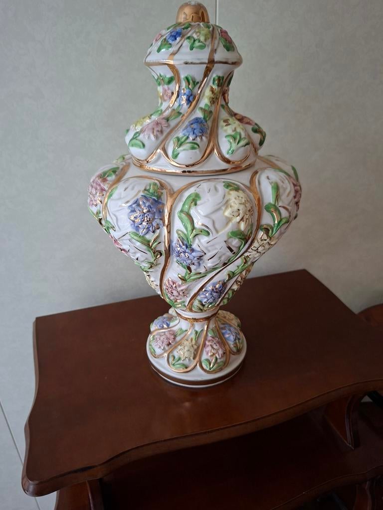 vintage Italiaanse Capodimonte dekselvaas, Ophalen