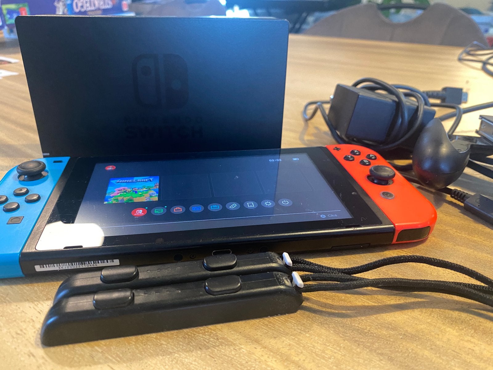 Nintendo Switch (2023) met Minecraft! + accesoires, Enlèvement, Utilisé