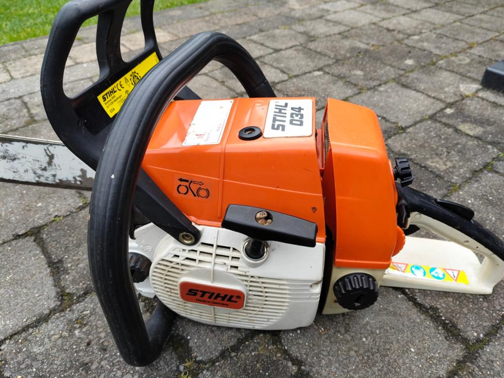 Stihl kettingzaag, Jardin & Terrasse, Outils à main, Enlèvement