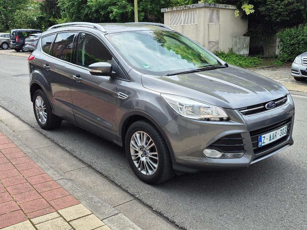 FORD KUGA 1.6L BENZINE. 2014. NAVI. CAMERA. 7400 EURO, 110 kW, USB, Leder en Stof, Bedrijf