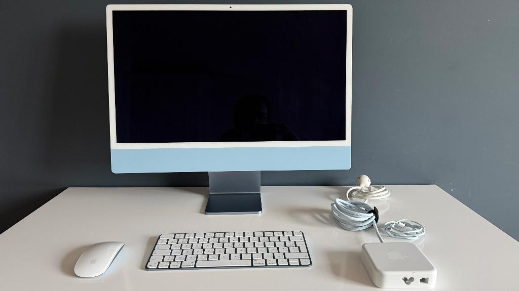 Apple iMac 24" 2022, Computers en Software, Apple Desktops, Ophalen, Zo goed als nieuw, 500 GB, 8 GB