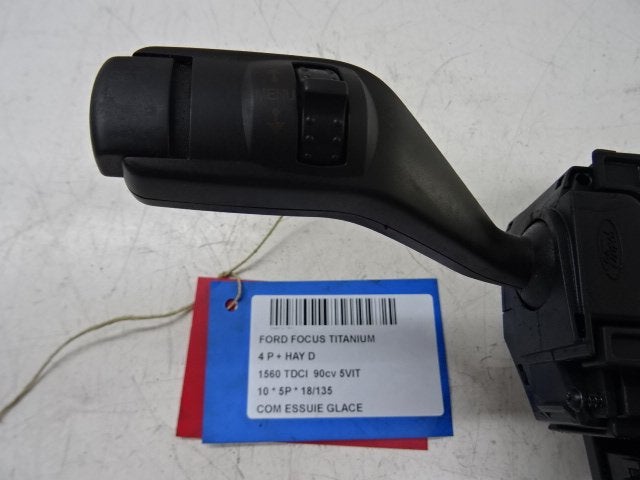 COMMUTATEUR CLIGNOTANT Ford Focus 2 (01-2004/09-2012), Henry-Ford-Straße  1
50735  Köln, DE, Ford-Werke GmbH, Kunden@ford.com