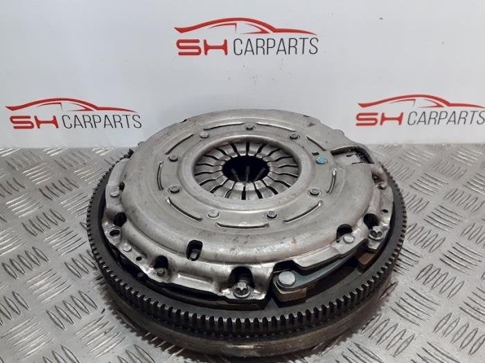 Volant moteur d'un Mercedes B-Klasse, 3 mois de garantie, Utilisé, -, -