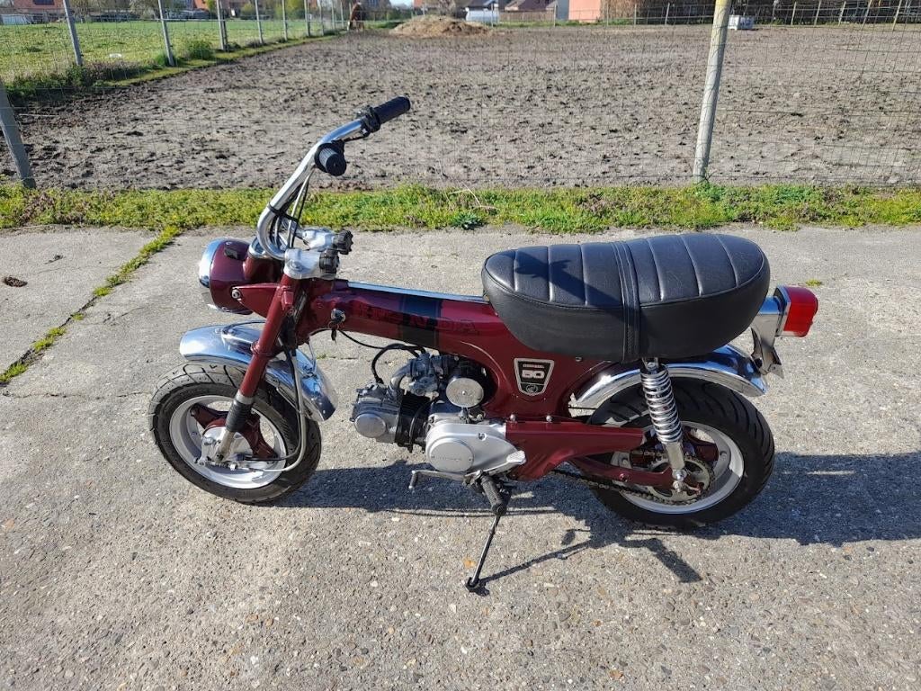 Honda dax st50 origineel, Fietsen en Brommers, Ophalen, Gebruikt, Overige modellen, 49 cc