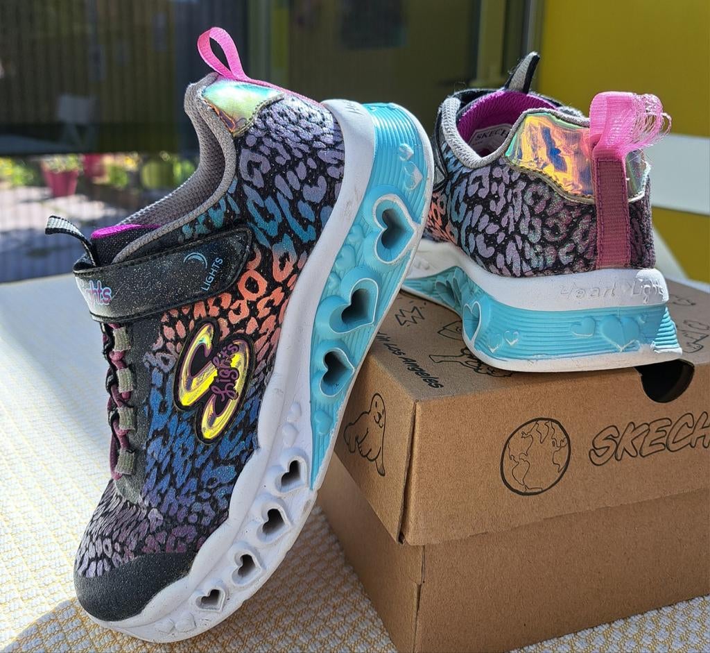 SKECHERS Heart Lights sneakers pour filles, pointure 30, Enlèvement ou Envoi, Skechers, Utilisé, Chaussures