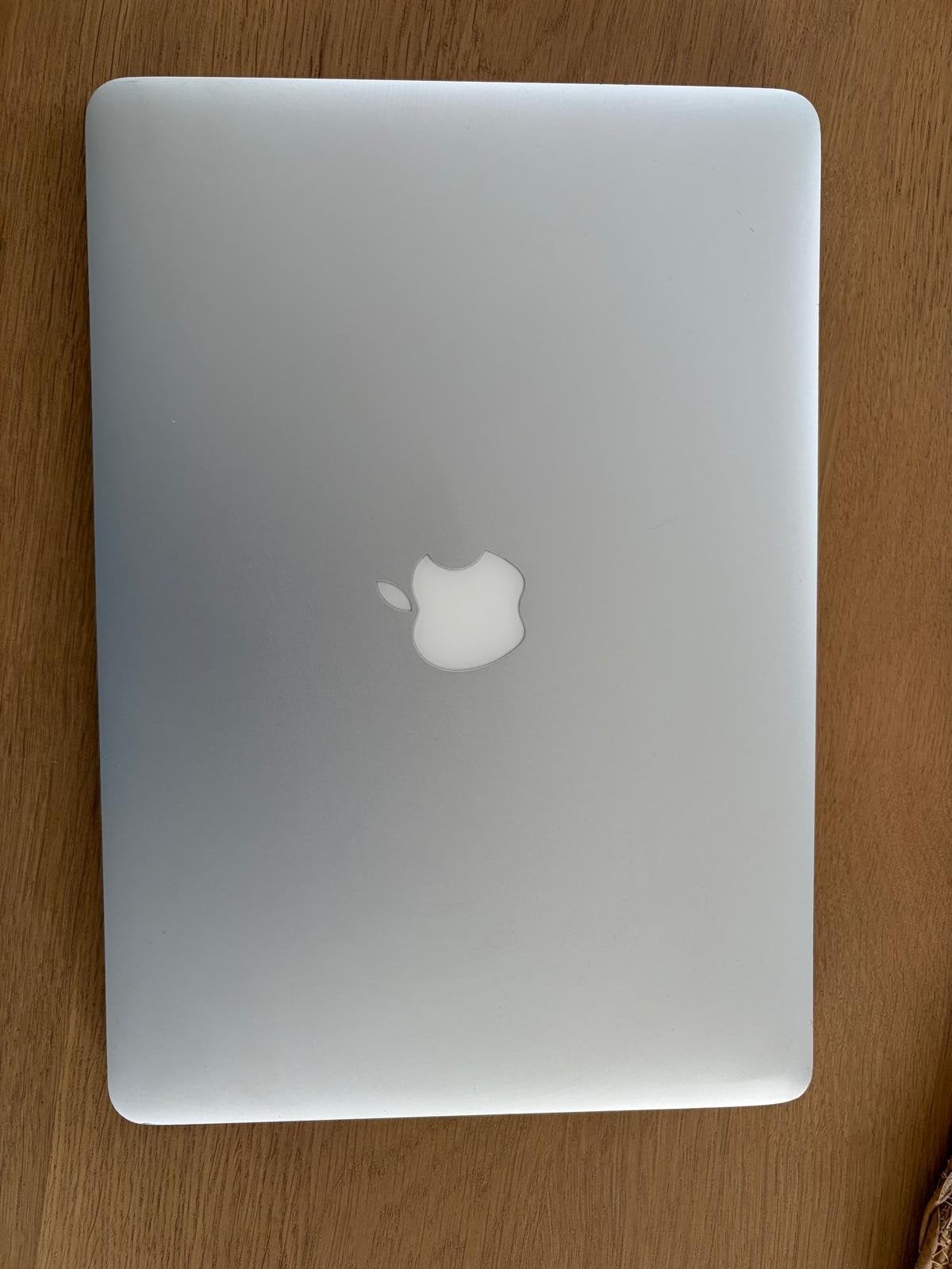 MacBook Air 13 inch 2017
Model A1466
Inclusief oplader, Computers en Software, Ophalen, 13 inch, Azerty, MacBook