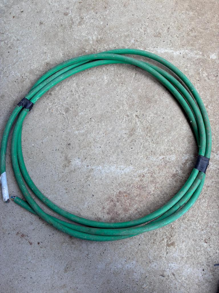 7x Kabelrestjes 6 carre, Doe-het-zelf en Bouw, Elektriciteit en Kabels, Ophalen, Zo goed als nieuw