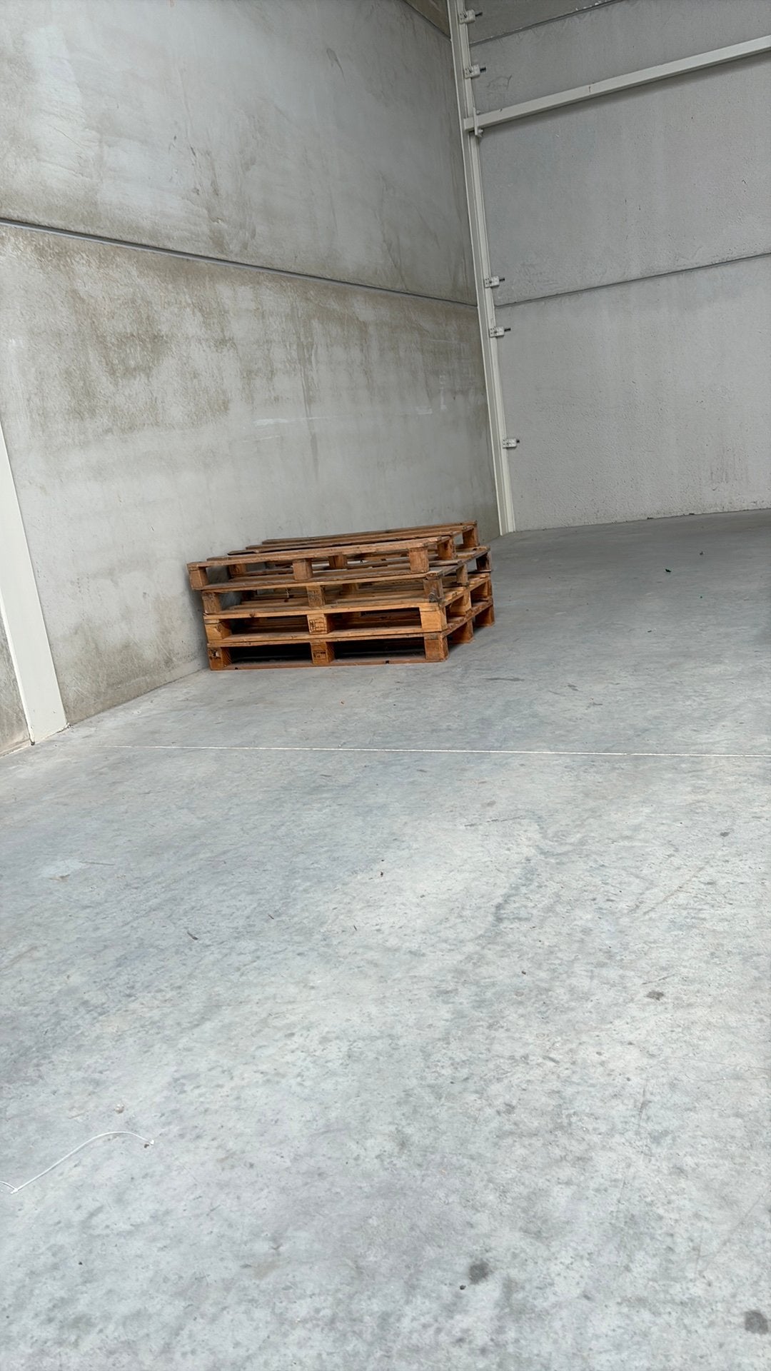 25 tal palleten gratis op te halen, Ophalen, Zo goed als nieuw