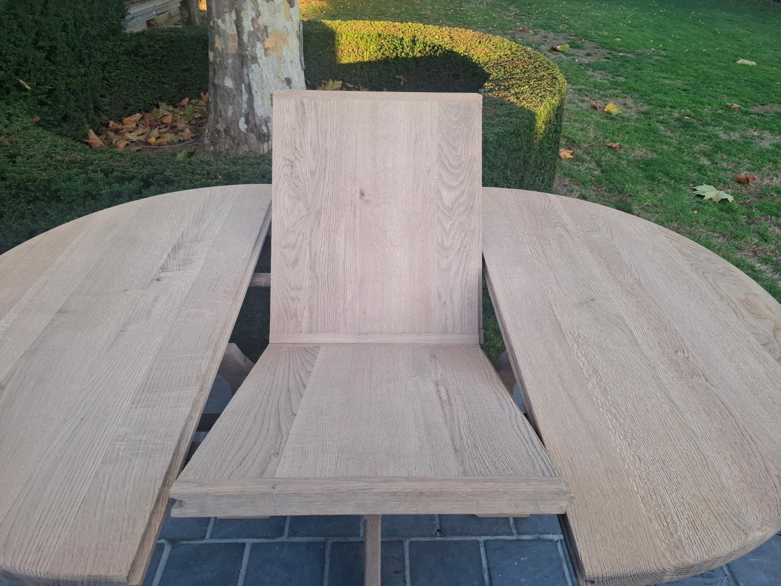 Table à manger extensible ronde en chêne entièrement massif., Enlèvement ou Envoi, Ovale