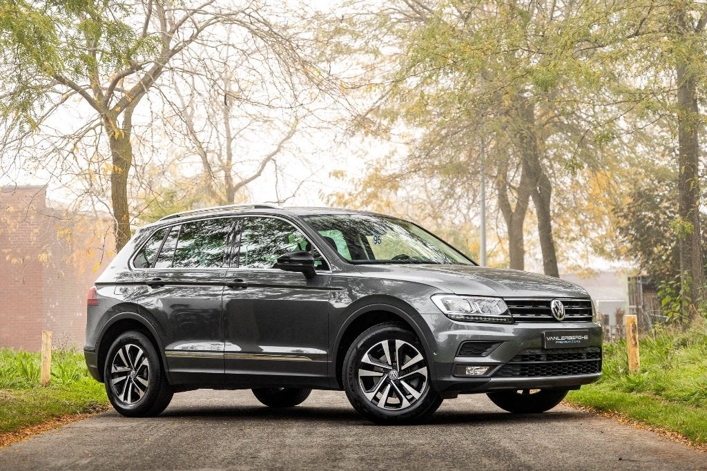 Volkswagen Tiguan 1.5 TSI IQ Drive DSG * ACC * Trekhaak *, Argent ou Gris, Achat, Entreprise, Entretenue par le concessionnaire