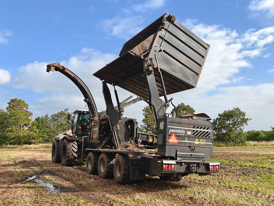 Pezzolato PTH 1200/1000 avec claas xerion, Articles professionnels, Enlèvement